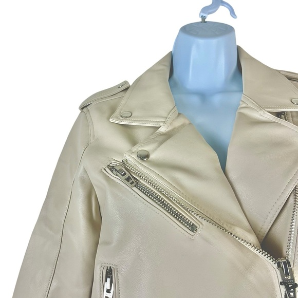 BLANKNYC NWT moto semi-fit jacket in Bone Zipper Silver Hardware - Picture 7 of 13